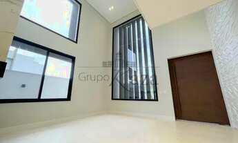 Imagem 2: Casa / Condomínio - Jardim do Golfe - Venda - Residencial