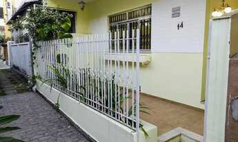 Imagem 2: Casa com 5 dormitórios para alugar por R$ 2.900,00/mês - Centro - Nova Iguaçu/RJ