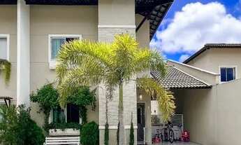 Imagem: Casa duplex à venda em condomínio com