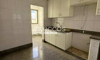 Imagem 2: Apartamento para aluguel, 3 quartos, 1 suíte, 1 vaga, Santa Mônica - Uberlândia/MG