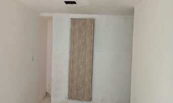 Imagem 7: Alugo ao lado pátio serve p morar