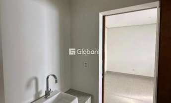 Imagem 3: Casa em Montes Claros, no bairro Ibituruna, à venda