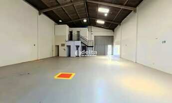 Imagem 2: Galpão comercial disponível para locação no bairro Tibery em Uberlândia - MG