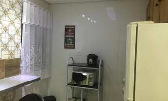 Imagem 2: Kitnet mobiliada a uma quadra da FAME-região central- Barbacena/MG