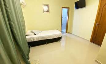 Imagem 11: Casa para venda em Itaipu com 3 quartos sendo os 3 suítes, varanda com piscina e churrasqu