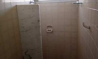 Imagem 5: Kitnet venda 40 m2. Garagem, andar alto, sol da manhã. Laminado, Coz. lav. Com locação vig