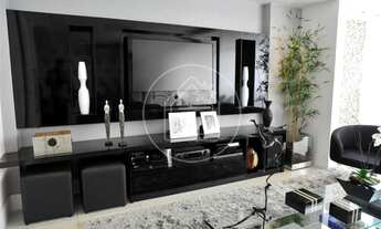 Imagem 4: Apartamento de luxo, 4 quartos/1 suíte com 206 m2, condomínio com lazer e 2 vagas de gara