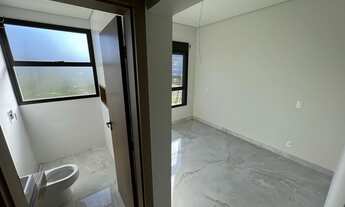 Imagem 2: Casa de condomínio para venda tem, 275 metros quadrados com 4 suítes