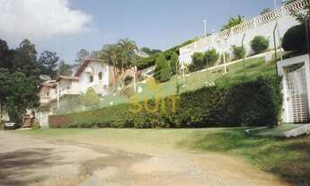 Imagem 2: Casa Mobiliada em Tereno de 1500m² com 4 Dorm, Piscina, Churrasqueira no Condomínio Portal