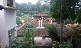 Imagem 4: Casa á venda com 4 Dormitórios 250M²