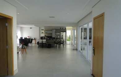 Imagem 7: Oportinidade, preço ocasião. Casa de condomínio para venda possui 420 metros quadrados com