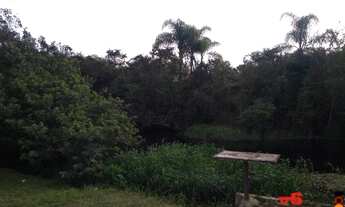 Imagem 5: Confira. Casa com 03 dormitórios, na praia de Bal. Barra do Sul - SC