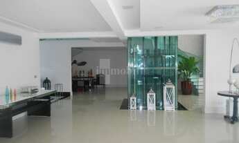 Imagem 5: Mansão na Granja Viana