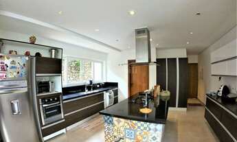 Imagem 2: Privilegiada pela natureza com vista permanente