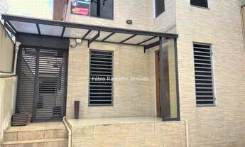 Imagem: Prédio comercial com 4 salas para venda