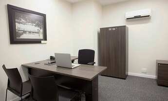 Imagem: Escritório mobiliado ao lado do Shopping
