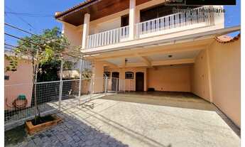 Imagem: Excelente e enorme sobrado para venda com