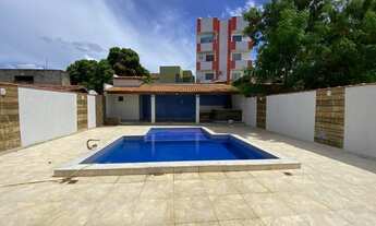 Imagem 2: Apartamento com quintal enorme c/ piscina no bairro Esperança