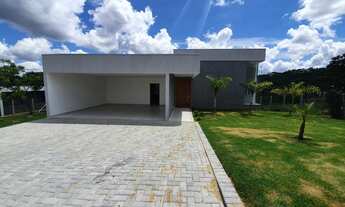 Imagem 2: More com privacidade e conforto em condomínio de luxo (Mirante do Fidalgo