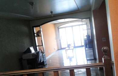 Imagem 2: Sobrado com 4 dormitórios à venda, 200 m² por R$ 1.500.000 - Parque São Vicente - Mauá/SP