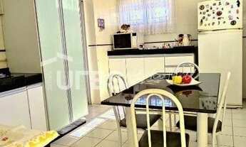 Imagem 5: Apartamento para venda tem 127 metros quadrados com 3 quartos em Setor Oeste - Goiânia - G