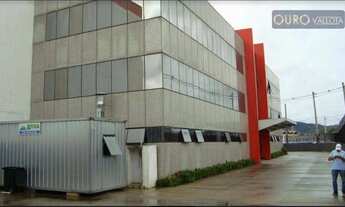 Imagem 2: Excelente Galpão com pé direito alto . Com 12.500m² área de terreno