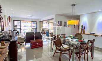 Imagem 7: Apartamento com 3 suítes, ampla varanda, localizado a poucos metros da praia