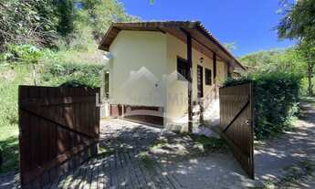 Imagem: Casa a venda em condomínio na região de