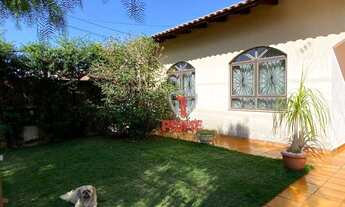 Imagem 2: Casa com 3 dormitórios à venda, 150 m² por R$ 650.000 - Brasília - Londrina/PR