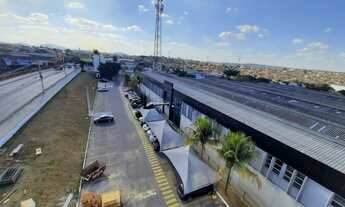 Imagem 6: Andar inteiro para aluguel possui 371 metros quadrados com 1 quarto