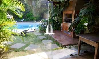 Imagem 6: Casa Asoobradada 522m² Terreno 1098m² 4 Quartos 4 Suítes 5 Vagas de Garag. Churrasq. Câmer