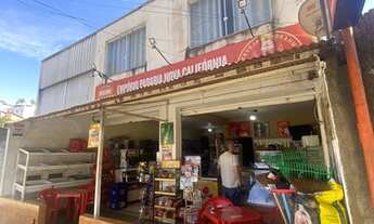 Imagem 2: Ponto comercial/Loja/Box para venda tem 50 metros quadrados . ao lado de 690 apartamentos