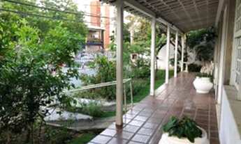 Imagem 5: Casa para venda possui 341 metros quadrados com 3 quartos em Costa Azul - Salvador - BA