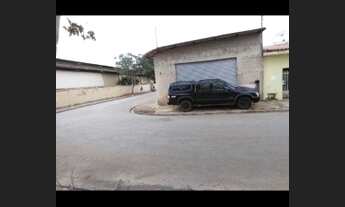 Imagem: Barracão com sobradinho