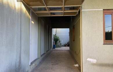 Imagem 2: SOBRADO RESIDENCIAL OU COMERCIAL em PINHAIS - PR, ALTO TARUMÃ