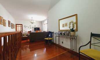 Imagem 3: Imóvel com perfil comercial à Venda, Em cima moradia com 3 dormitórios sendo 1 suíte, em b