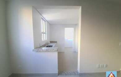 Imagem 6: Área privativa com dois quartos, suíte e duas vagas de garagem no bairro Ana Lúcia