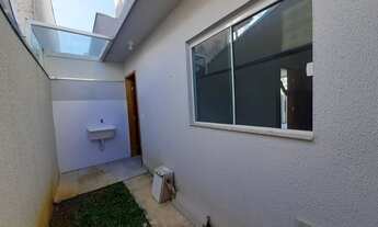 Imagem 3: Casa para venda possui 56 metros quadrados com 2 quartos em Cajuru - Curitiba - PR