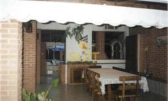 Imagem 6: Casa Mobiliada em Tereno de 1500m² com 4 Dorm, Piscina, Churrasqueira no Condomínio Portal