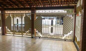 Imagem 5: Casa para venda tem 200 metros quadrados com 3 quartos, suíte...Esquina