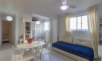 Imagem 2: Apartamento para Aluguel - Capão Raso, 2 Quartos, 51 m2