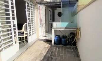 Imagem 16: Casa com 4 Quartos, 1 Suíte, 4 banheiros à Venda, 250 m² por R$ 1.100.000