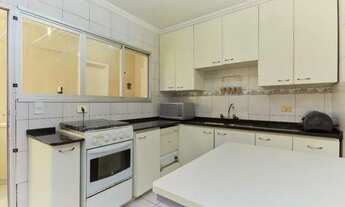 Imagem 2: Apartamento com 3 dormitórios para alugar, 140 m² por R$ 3.900/ano - Bigorrilho - Curitiba