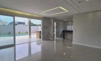 Imagem 7: Casa Condomínio - Urbanova - Jardim do Golfe III - 5 Suítes - 334 m²