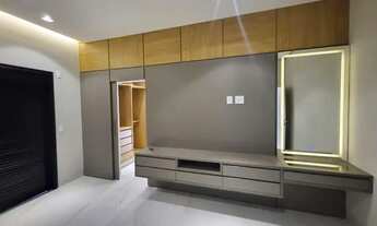 Imagem 2: Casa de condomínio para venda possui 248 metros quadrados com 3 quartos