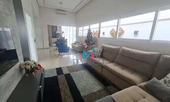 Imagem 2: Casa térrea com 3 suítes localizada no condomínio Village Damha II