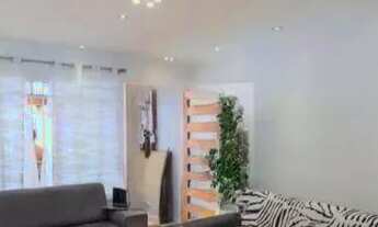 Imagem 5: Sobrado frontal à venda, 02 dormitórios, quintal com área gourmet, 01 vaga coberta, 80 m²