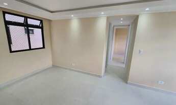 Imagem 7: Apartamento com 3 dormitórios para alugar, 52 m² por R$ 1.400/mês - Fazendinha - Curitiba