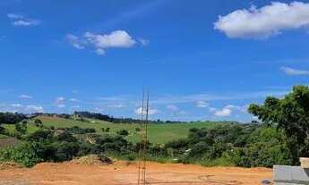 Imagem 7: Chácara para Venda em Pinhalzinho, zona rural, 3 dormitórios, 1 suíte, 3 banheiros, 1 vaga