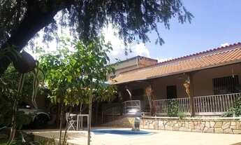 Imagem 2: Casa para Venda em Belo Horizonte, Santa Mônica, 3 dormitórios, 1 suíte, 3 banheiros, 3 va